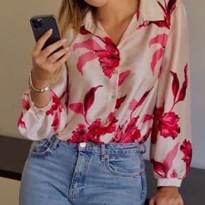 Zara floral blouse size XS